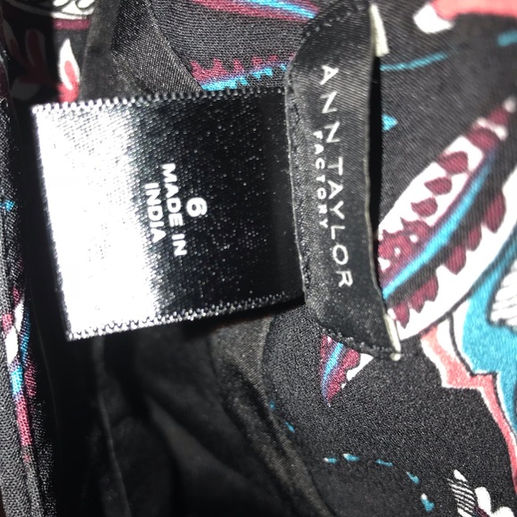 Ann Taylor skirt, Size 6, Like-New. - Picture 4 of 4